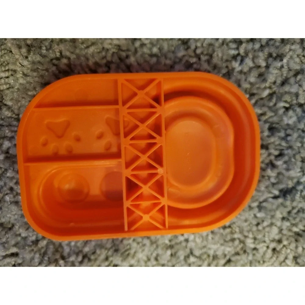 Fisher Price Little People Big Helpers Home dog food bed bowl mat
